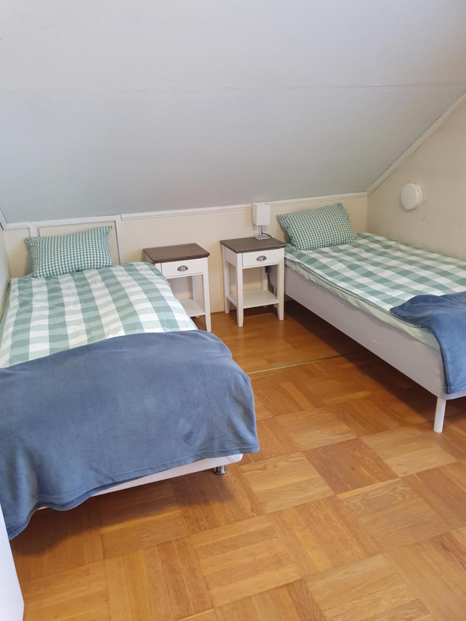 Hela Boendet Uthyres Överlida Esterno foto